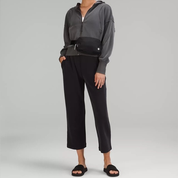 New Lululemon Everywhere Belt Bag 1L Black - Picture 8 of 9